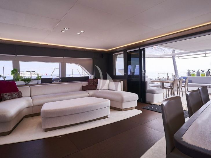 BABAC Lagoon Seventy 7 - saloon seating BABAC Lagoon Seventy 7 - saloon seating