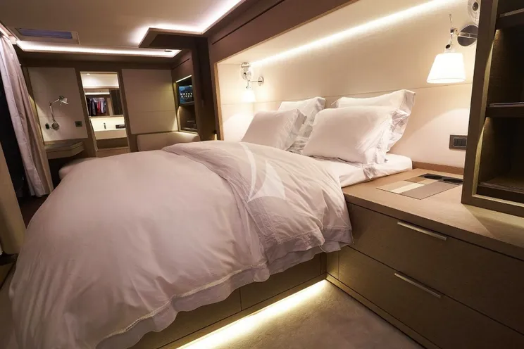 Charter Yacht BABAC - Lagoon Seventy 7 - 4 Cabins - Bora Bora - Tahiti - French Polynesia