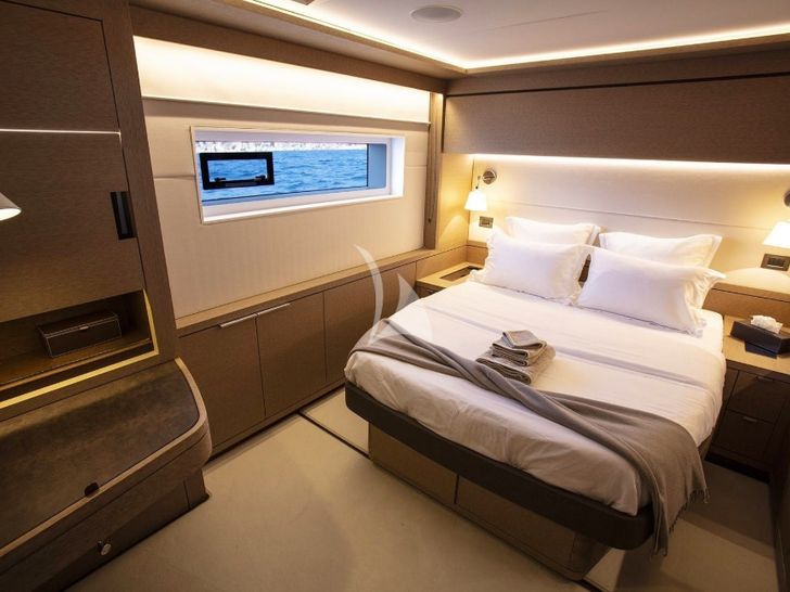 BABAC Lagoon Seventy 7 - VIP cabin 1 BABAC Lagoon Seventy 7 - VIP cabin 1