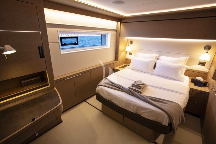 Charter Yacht BABAC - Lagoon Seventy 7 - 4 Cabins - Bora Bora - Tahiti - French Polynesia