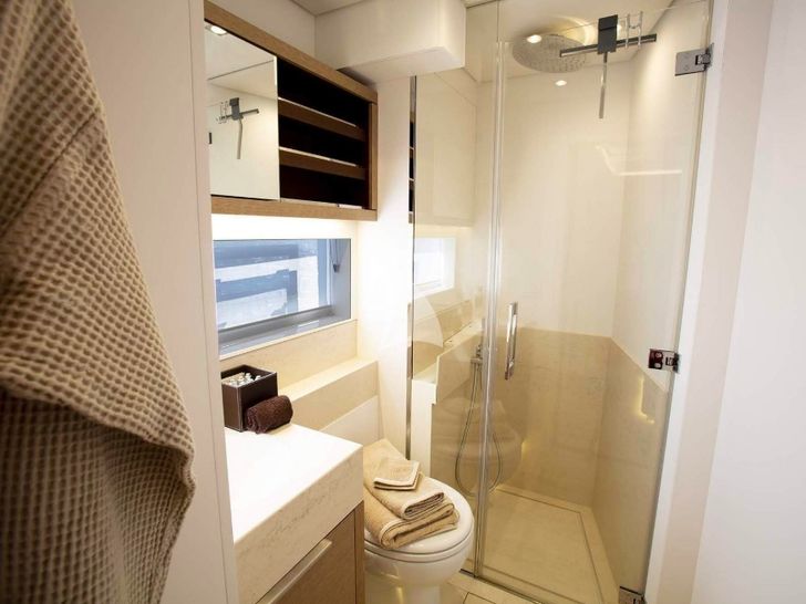 BABAC Lagoon Seventy 7 - VIP cabin 1 bathroom BABAC Lagoon Seventy 7 - VIP cabin 1 bathroom