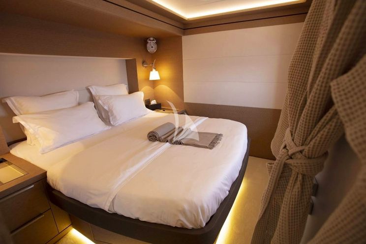 Charter Yacht BABAC - Lagoon Seventy 7 - 4 Cabins - Bora Bora - Tahiti - French Polynesia