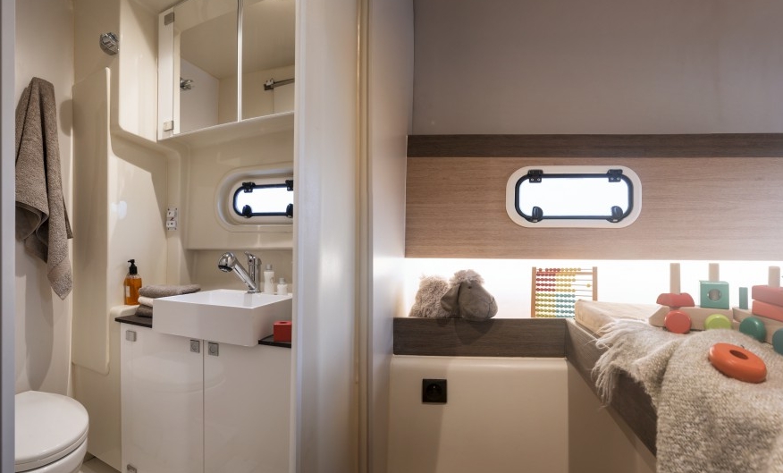 Charter Yacht Bali 4.0 - 3 Cabins - Marsh Harbour - Exumas - Bahamas