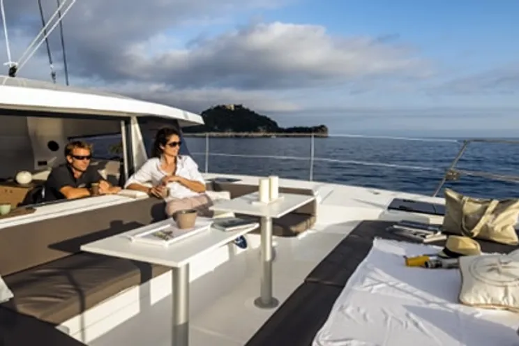 Charter Yacht Bali 4.1 - 3 Cabins(3 double)- Miami - Florida