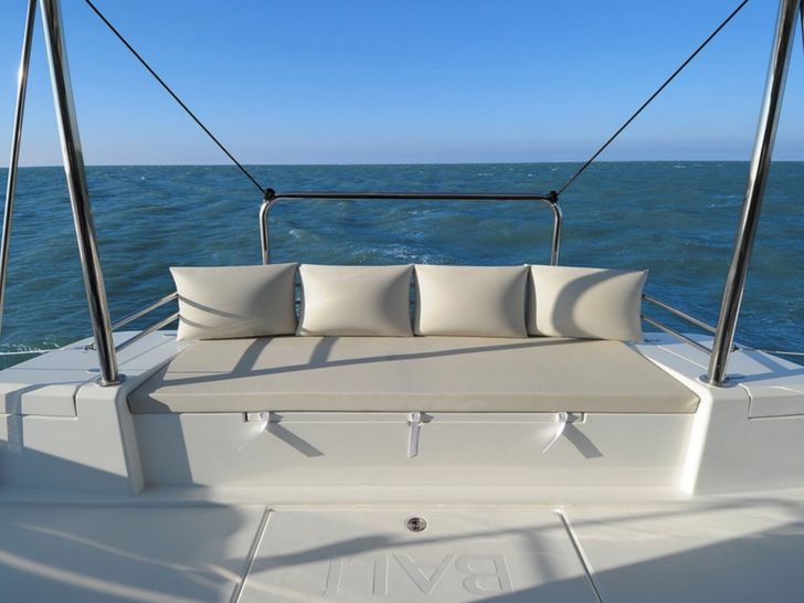 Bali 4.1 Aft Seating Bali 4.1 Aft Seating