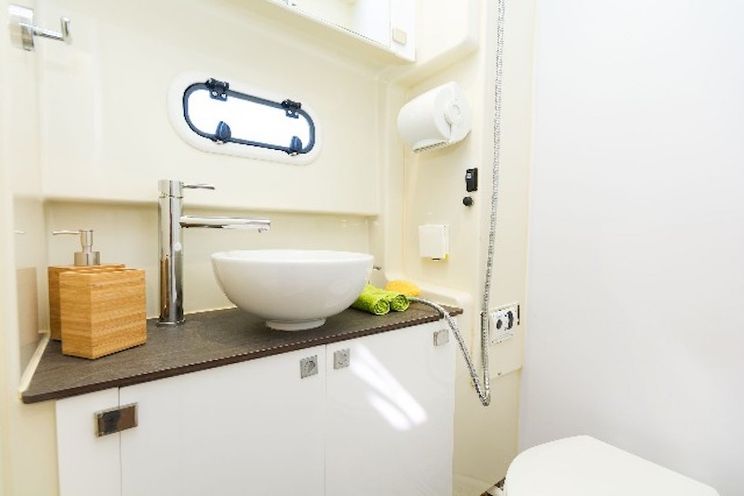 Charter Yacht Bali 4.3 - 2020 - 6 cabin(4 double + 2 single)- Alimos - Lavrion