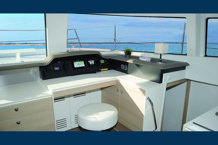 Charter Yacht Bali 4.3 - 4 + 2 Cabins(4 Double 2 Single)- 2018 - Nassau - Exumas - Bahamas