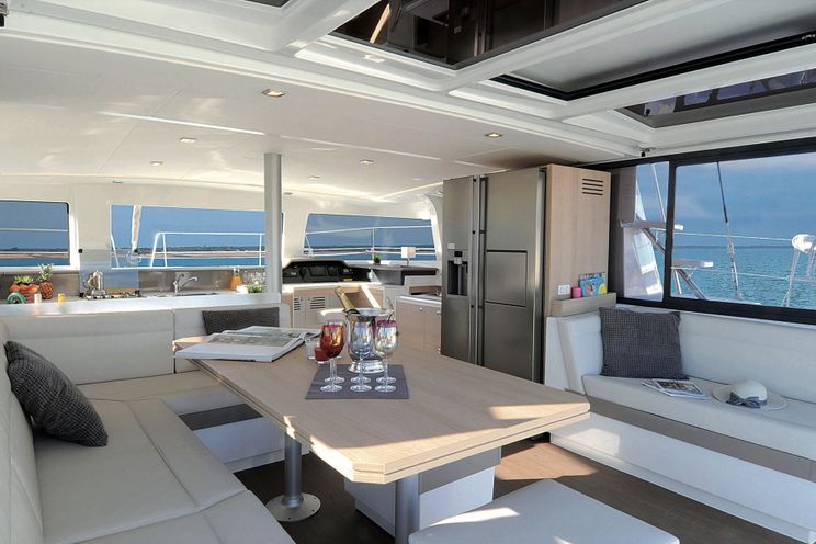 Charter Yacht Bali 4.3 - 4 + 2 Cabins(4 Double 2 Single)- 2018 - Nassau - Exumas - Bahamas