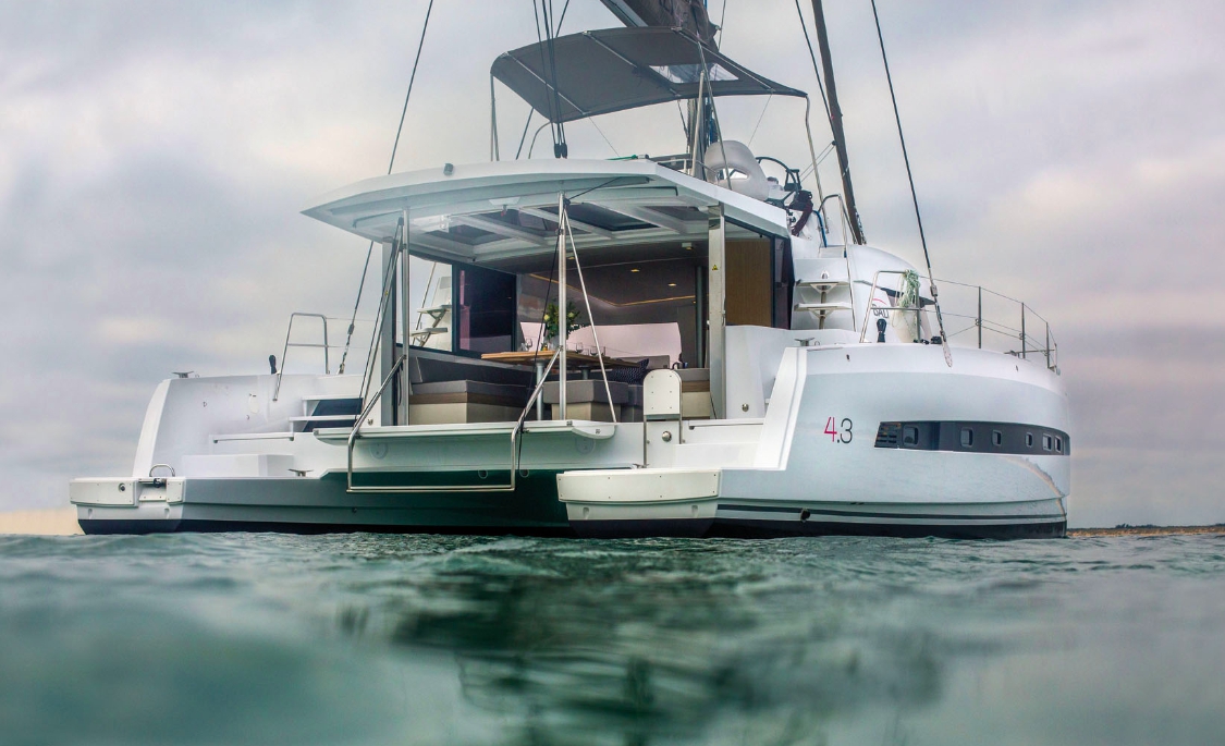 Bali 4.3 - 4 + 2(4 double 2 single)- 2017 - Airlee Beach