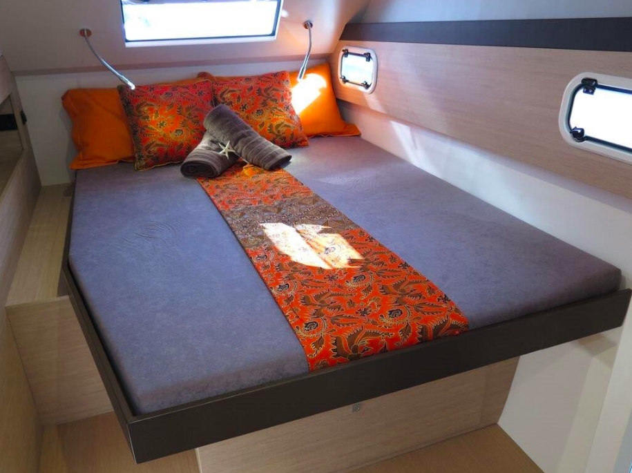 Charter Yacht Bali 4.3 - 4 + 2 Cabins - 2020 - French Riviera - Port Pin Rolland - Porquerolles