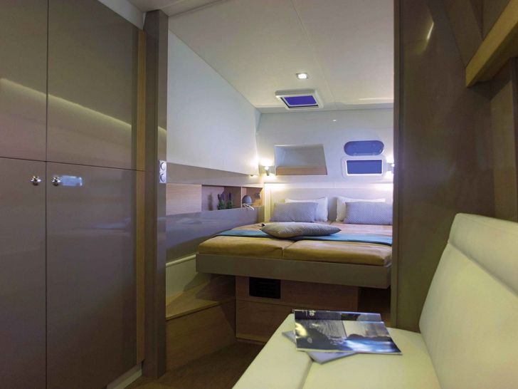 BALI 4.5 - master cabin bed and seating BALI 4.5 - master cabin bed and seating