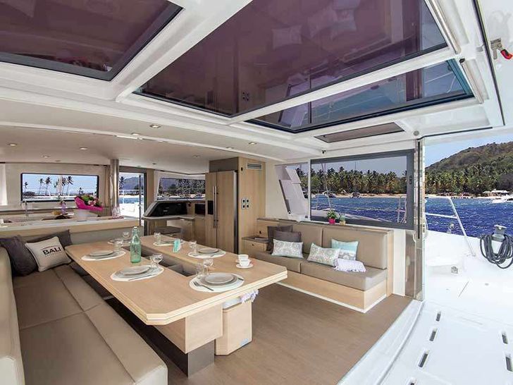 SIKELIA - Aft Saloon SIKELIA - Aft Saloon