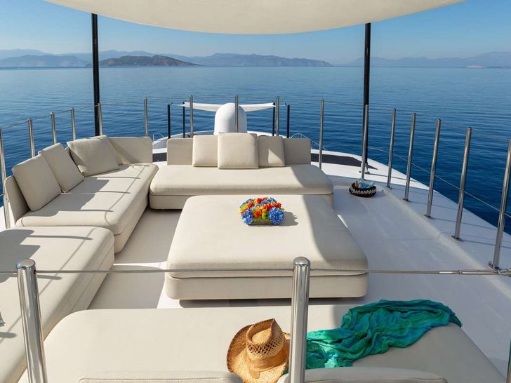 SEA WOLF Mondomarine 42m - sundeck SEA WOLF Mondomarine 42m - sundeck