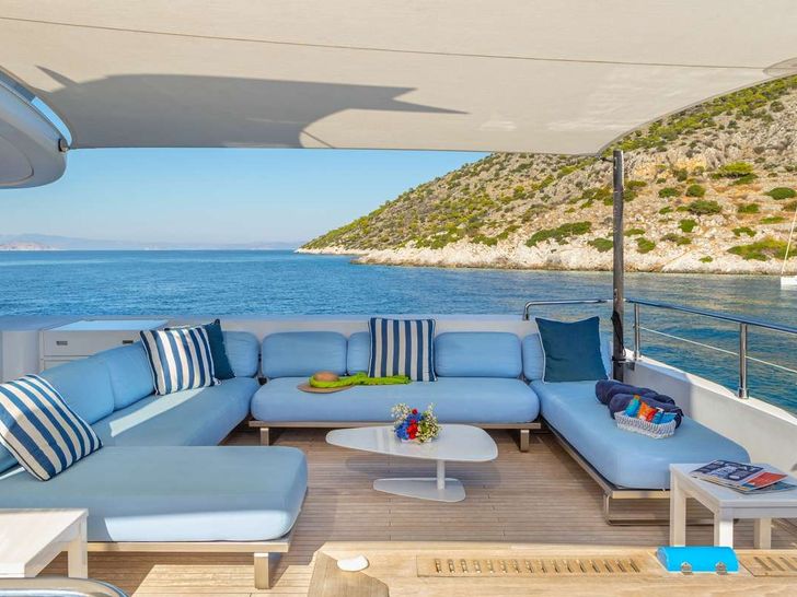 SEA WOLF Mondomarine 42m - sky deck aft SEA WOLF Mondomarine 42m - sky deck aft