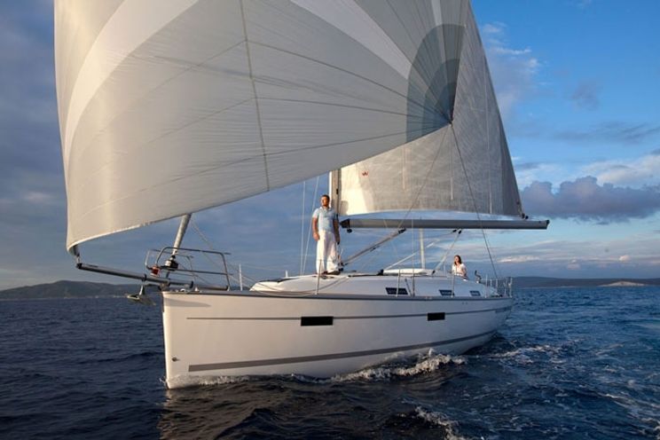 Charter Yacht Bavaria 36 - 3 Cabins - Ibiza - Barcelona