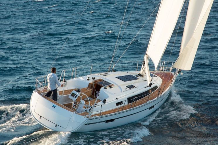 Charter Yacht Bavaria 37 - 3 Cabins - 2015 - Greece