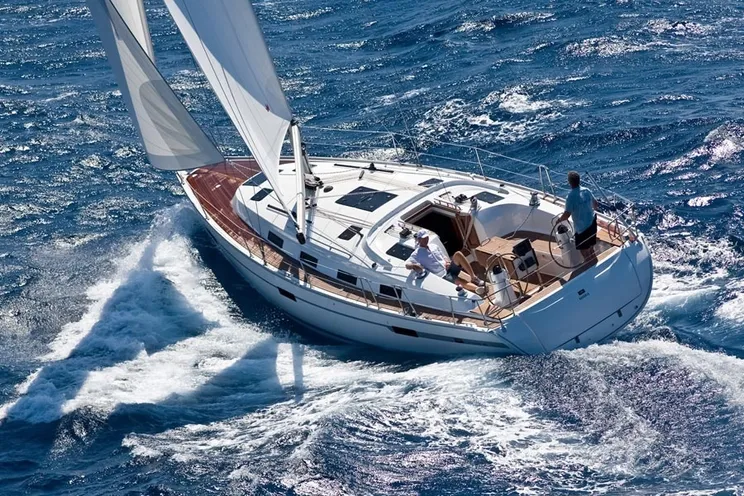 Charter Yacht Bavaraia 40 Cruiser - 2012 - 3 Cabins