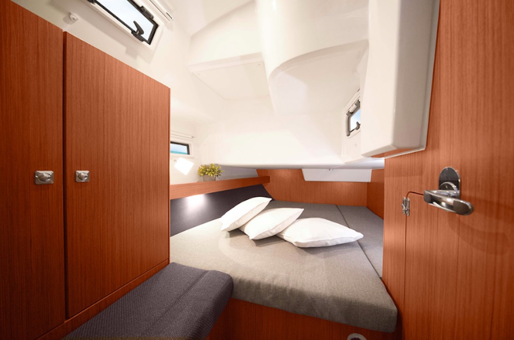 Charter Yacht Bavaria 41 Cruiser - 3 Cabins - 2015 - Lanzarote