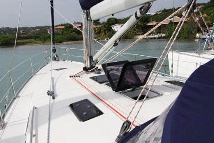 Charter Yacht Bavaria 45 - 3 Cabins - Grenada