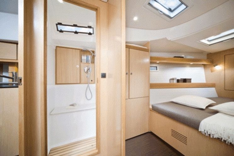 Charter Yacht Bavaria 45 - 4 Cabins - Golfe Juan - French Riviera