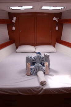 Charter Yacht Bavaria 45 - 3 Cabins - Tortola,BVI