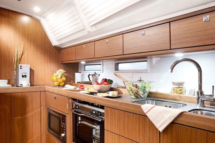 Charter Yacht Bavaria 46 Cruiser - 4 Cabins - 2017 - Split