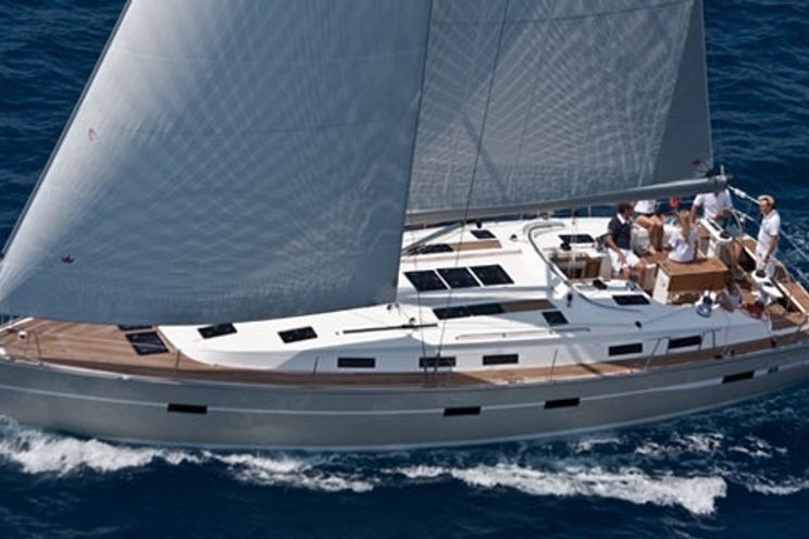 Charter Yacht Bavaria 50 - 2013 - 5 Cabins
