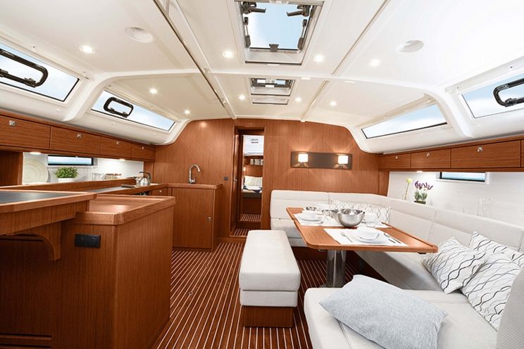 Charter Yacht Bavaria 51 - 5 Cabins - Portorosa - Sicily