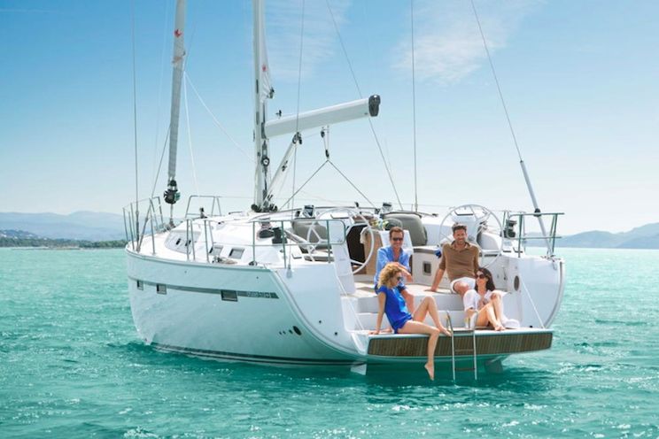 Charter Yacht Bavaria 51 - 2014 - 5 Cabins - Lanzarote