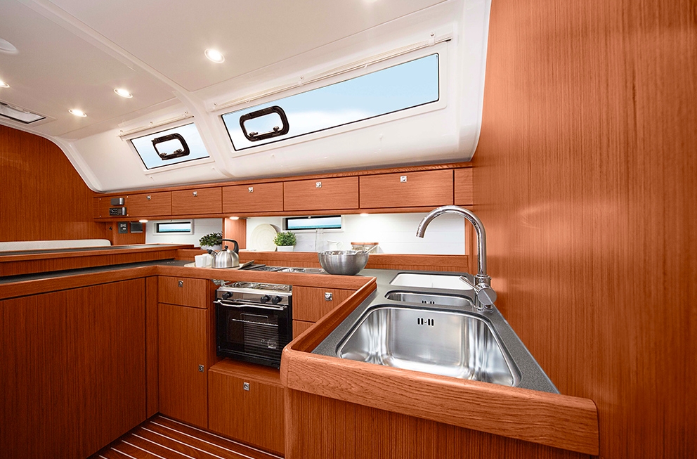 Charter Yacht Bavaria Cruiser 51.5 - 5 Cabins - 2015 - Port Pin Rolland