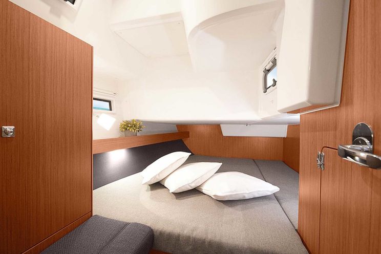 Charter Yacht Bavaria 41 - 3 cabins(3 double)- 2014 - Biograd - Sibenik -