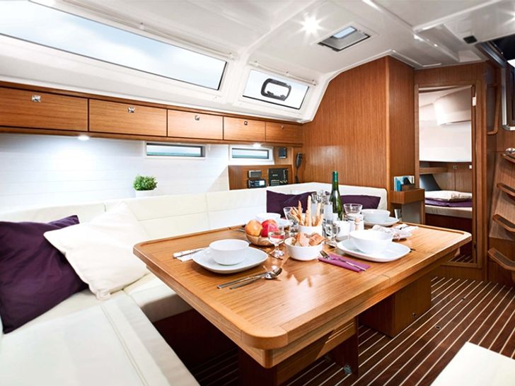 Bavaria 46 - Galley