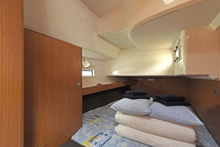 Charter Yacht Bavaria 46 Cruiser - 4 Cabins - 2017 - Trogir