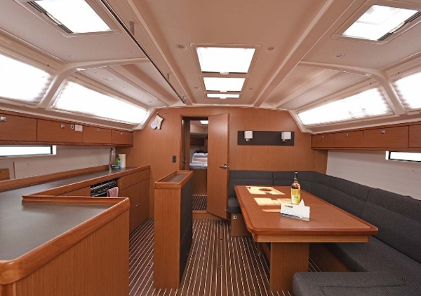 Charter Yacht Bavaria 46 Cruiser - 4 Cabins - 2017 - Trogir