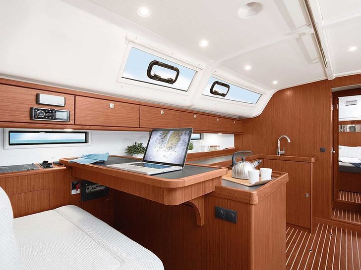 Bavaria Cruiser 51 Salon Bavaria Cruiser 51 Salon