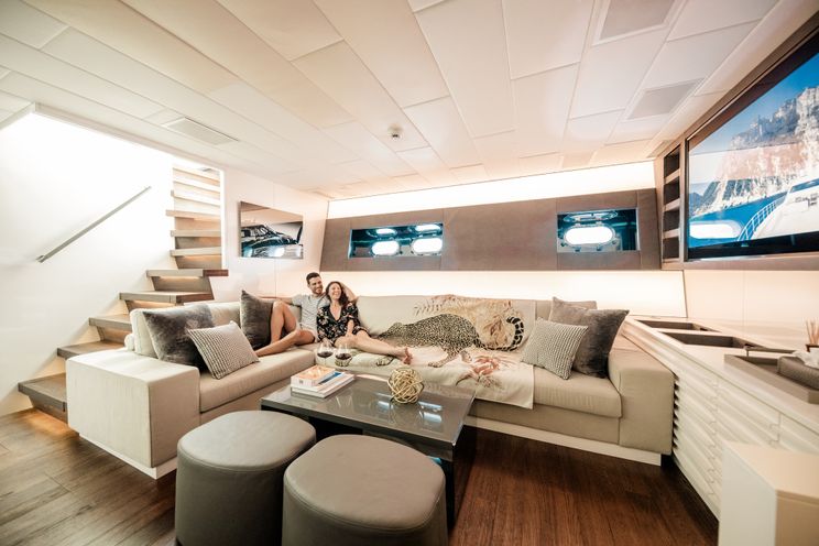 Charter Yacht BEACHOUSE - Mangusta 130 - 4 Cabins - Monaco - Cannes - St Tropez - French Riviera