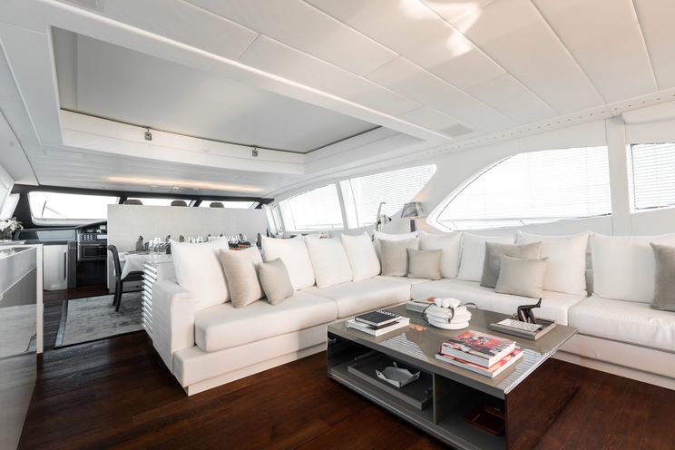 Charter Yacht BEACHOUSE - Mangusta 130 - 4 Cabins - Monaco - Cannes - St Tropez - French Riviera