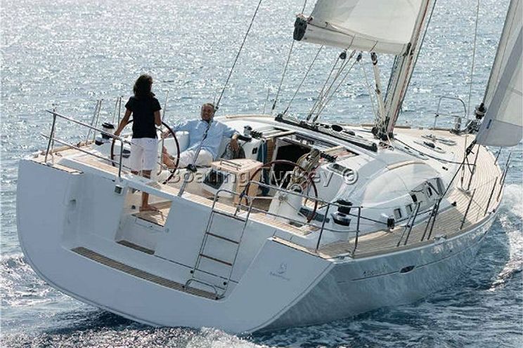 Charter Yacht Beneteau 515 - 4 + 2 Cabins - Grenadines