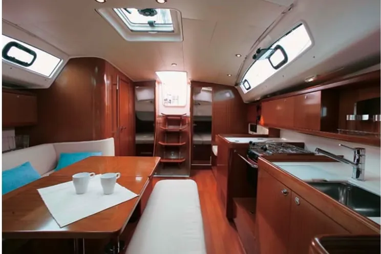 Charter Yacht Beneteau Oceanis 40 - 3 Cabins - Phuket,Thailand