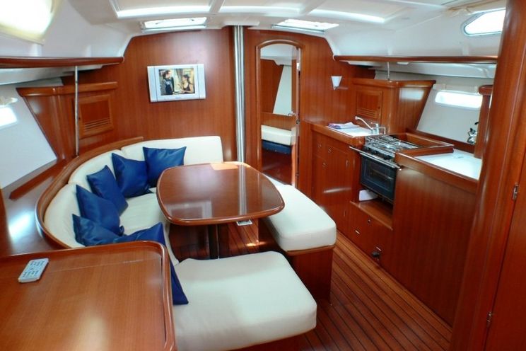 Charter Yacht Beneteau Oceanis 393 - 3 Cabins - Kastela - Croatia