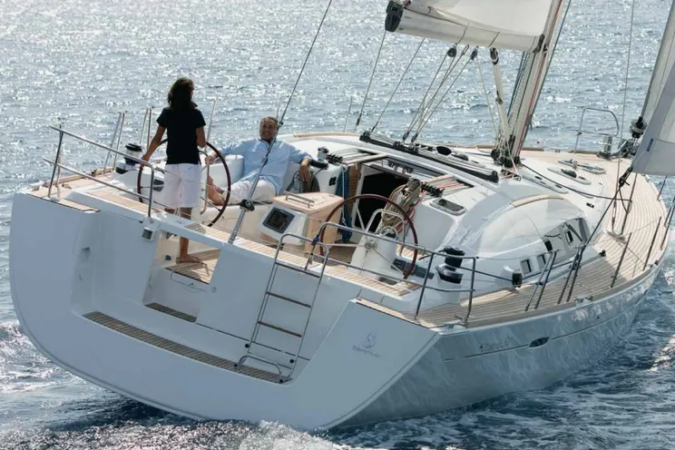 Charter Yacht Beneteau Oceanis 54 - 4+1 Cabins - Greece