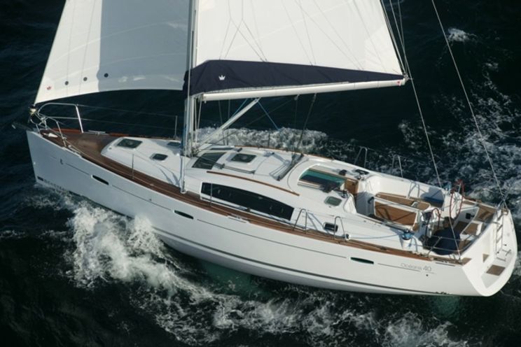 Charter Yacht Beneteau Oceanis 40 - 3 Cabins - Phuket,Thailand