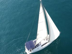 Beneteau Oceanis 43 - Seven Seas - 4 Cabins - Greece Beneteau Oceanis 43 - Seven Seas - 4 Cabins - Greece
