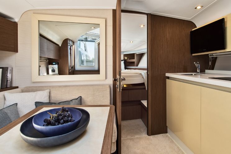 Charter Yacht Gran Turismo 40 - 2 cabins - Ajaccio - Bonifacio