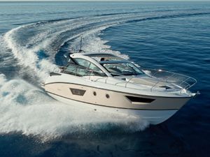 Gran Turismo 40 - 2 cabins - Ajaccio - Bonifacio Gran Turismo 40 - 2 cabins - Ajaccio - Bonifacio