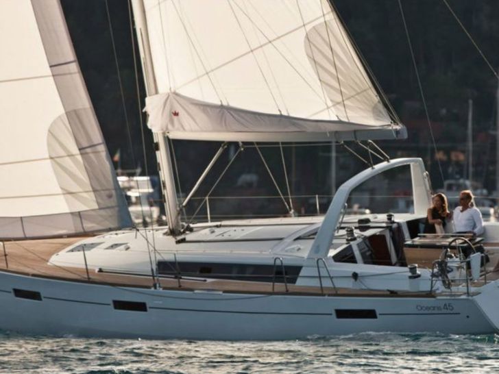 Beneteau Oceanis 45  Beneteau Oceanis 45