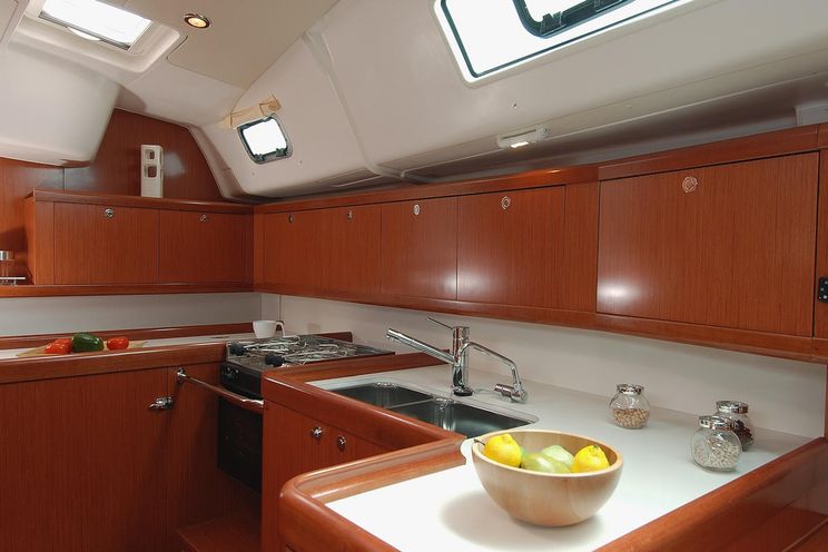 Charter Yacht Beneteau Oceanis 43 - 4 Cabins - Fethiye - Bodrum - Marmaris