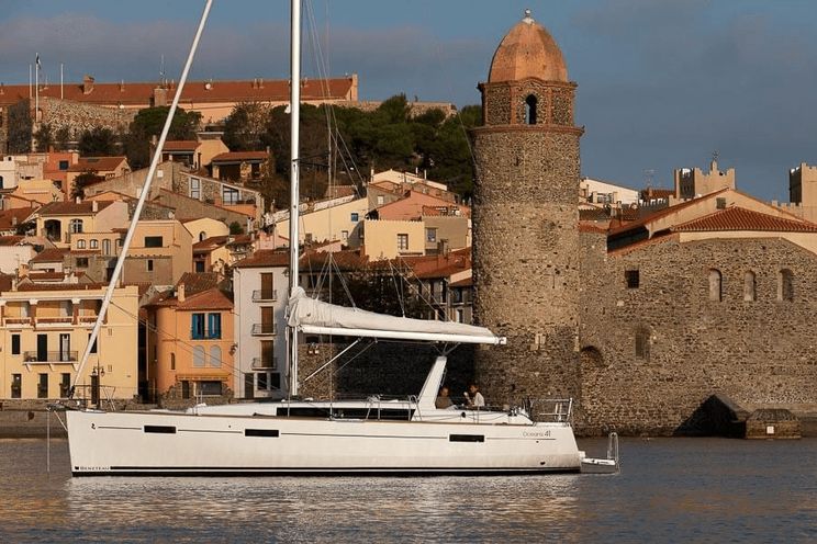 Charter Yacht Beneteau Oceanis 41 - 3 Cabins - 2015 - Ajaccio - Corsica - French Riviera