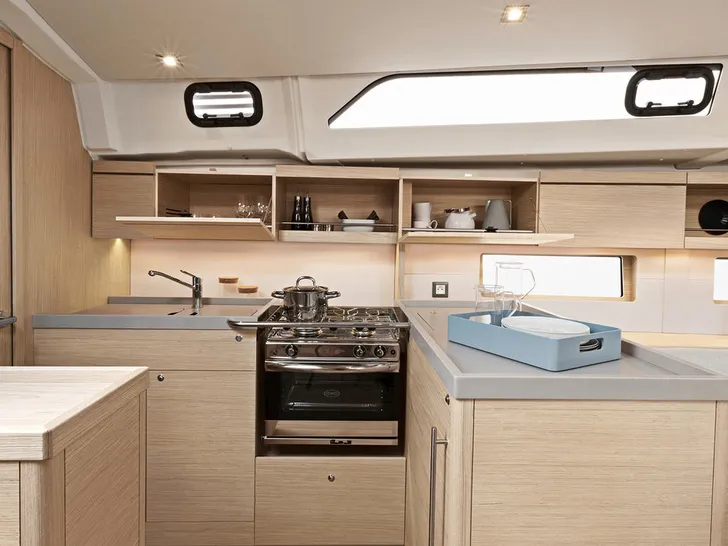 Beneteau Oceanis 46.1 Kitchen Beneteau Oceanis 46.1 Kitchen