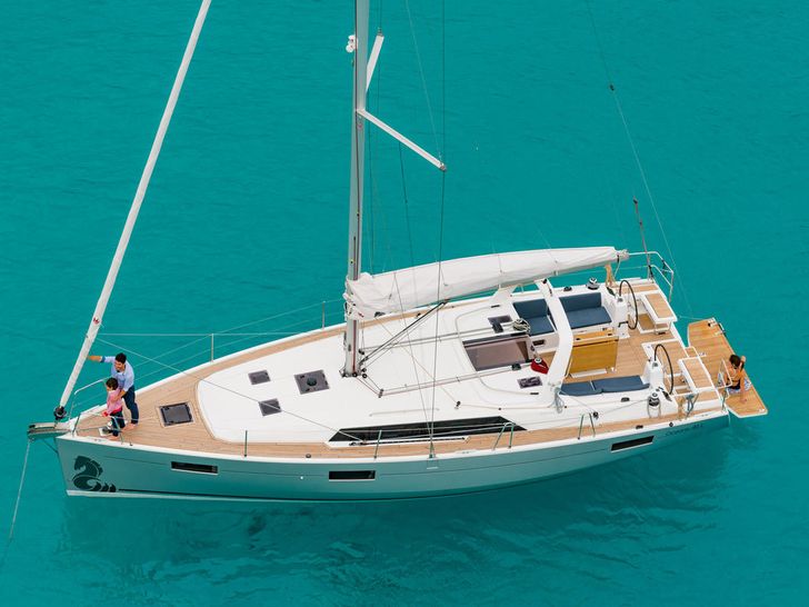 Beneteau Oceanis 41.1 Aerial View